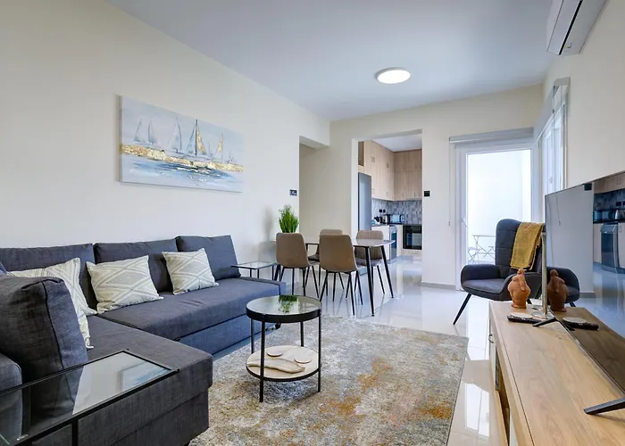 Steps From The Sea, Downtown, Balcony - Prokymea 74